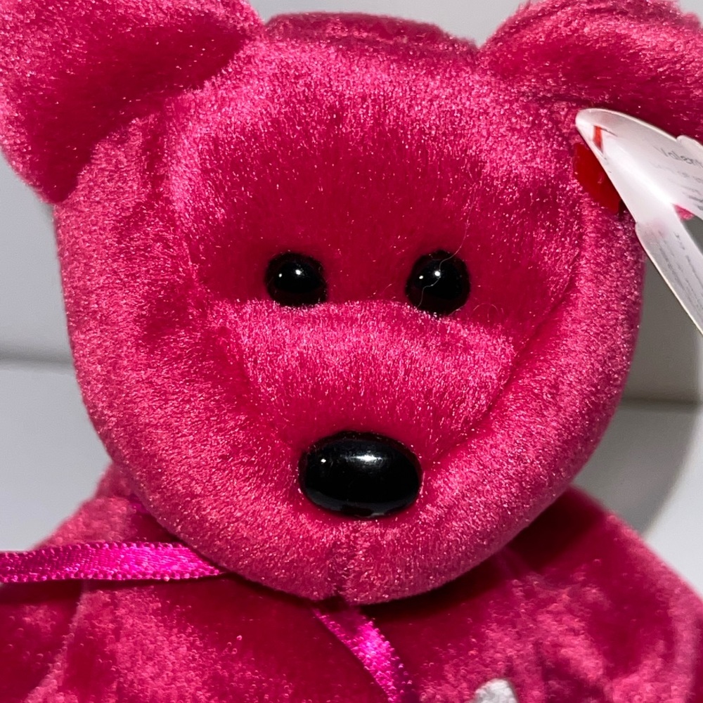 AUTHENTIC, RETIRED, TY beanie baby -Valentina!